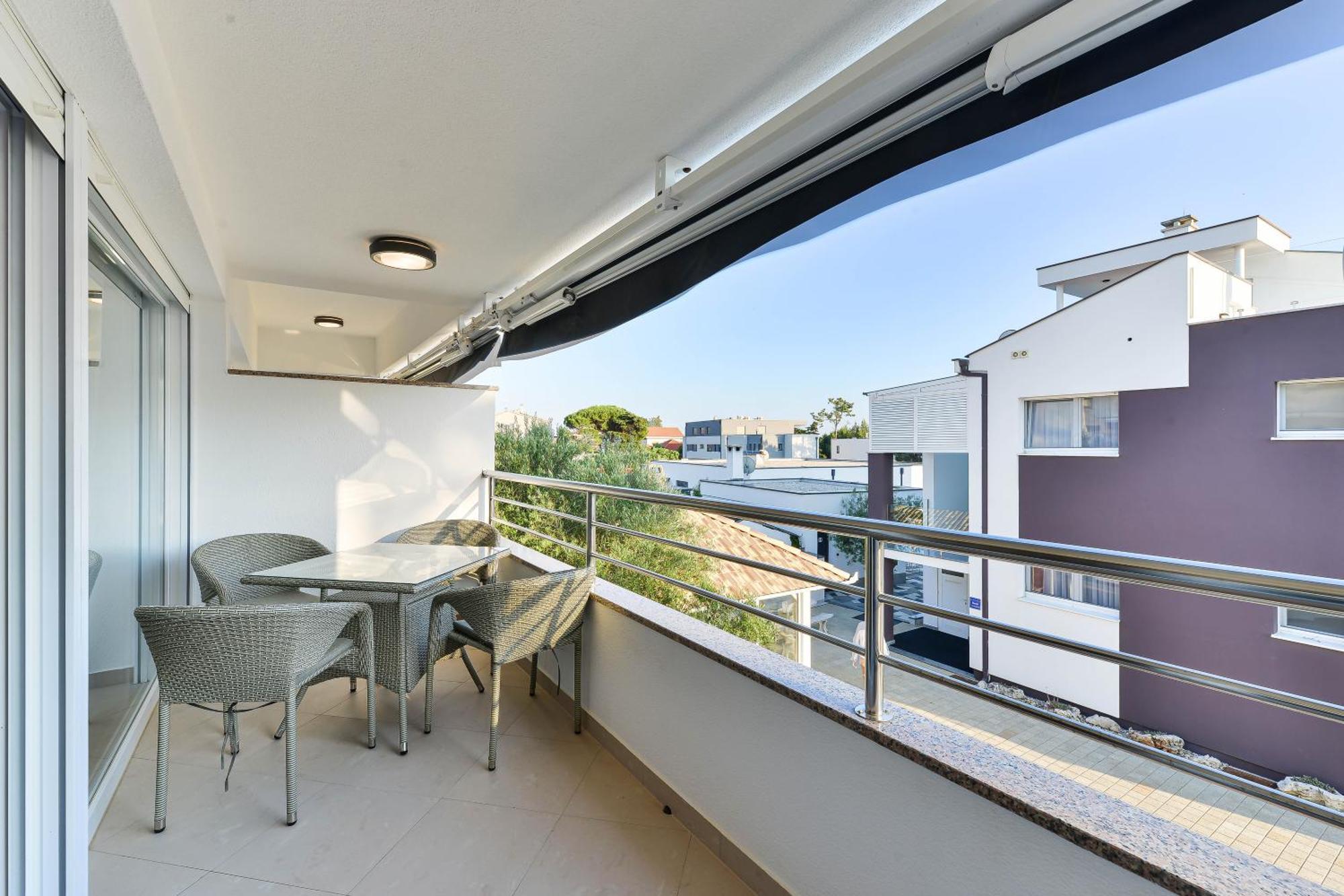 פריבלאקה Apartments Laura 1 מראה חיצוני תמונה